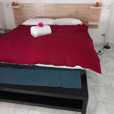 L'Antico Borgo Angioino Apartment Наполи Екстериор снимка