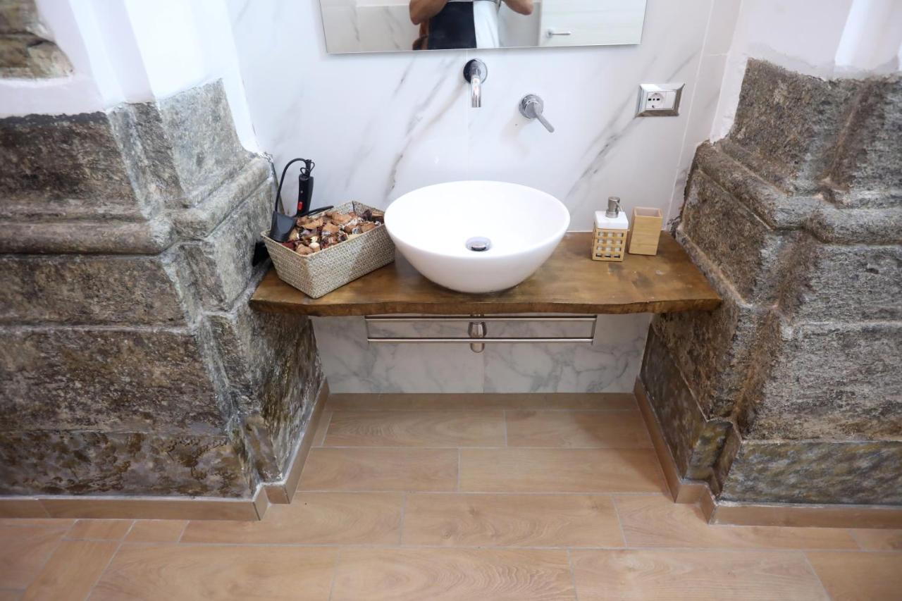 L'Antico Borgo Angioino Apartment Наполи Екстериор снимка