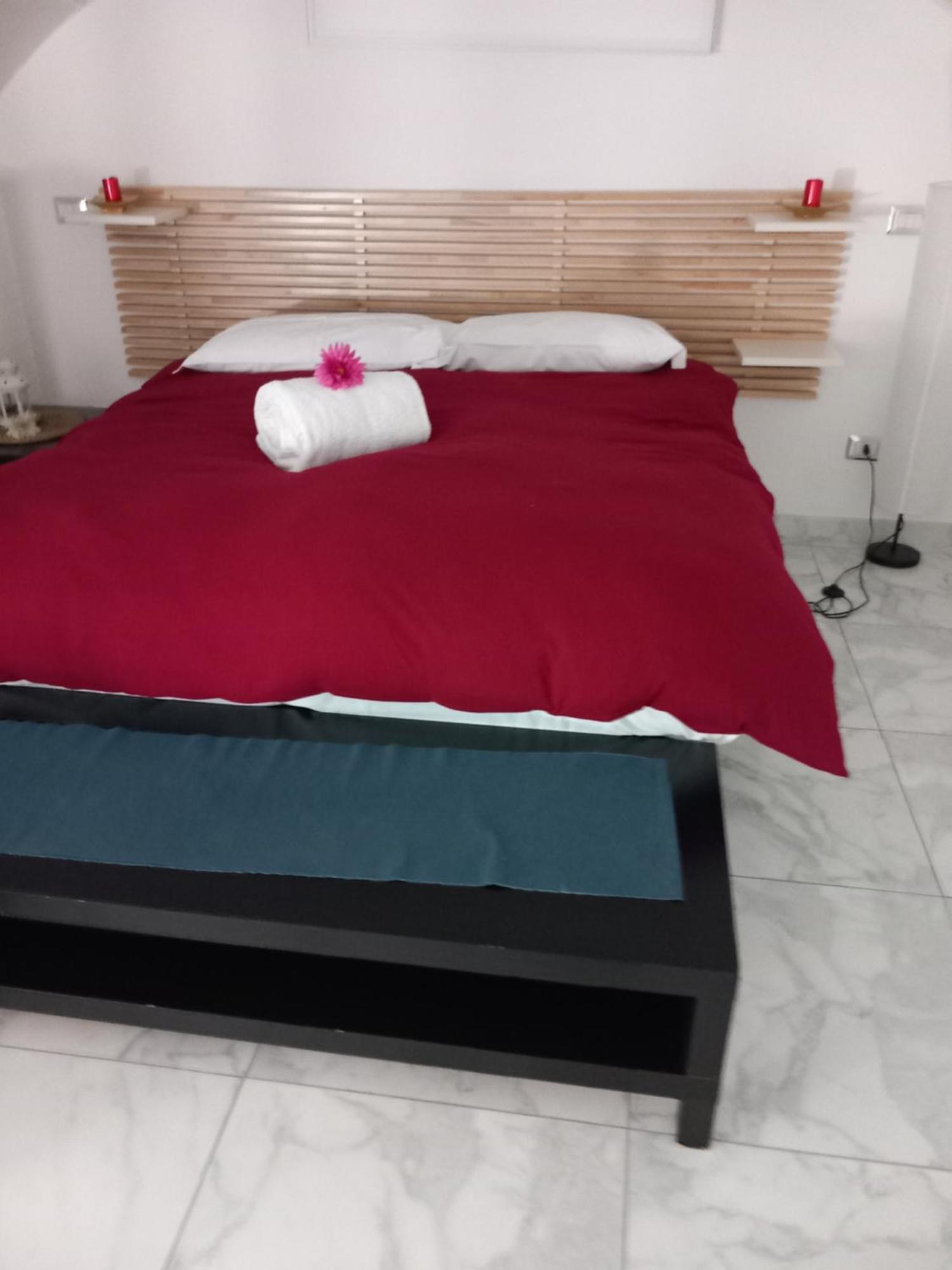 L'Antico Borgo Angioino Apartment Наполи Екстериор снимка